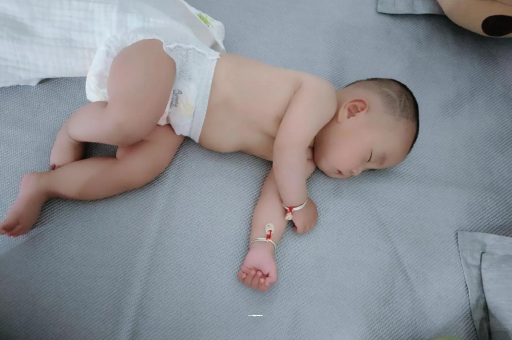 吴忠几个月宝宝会抬头